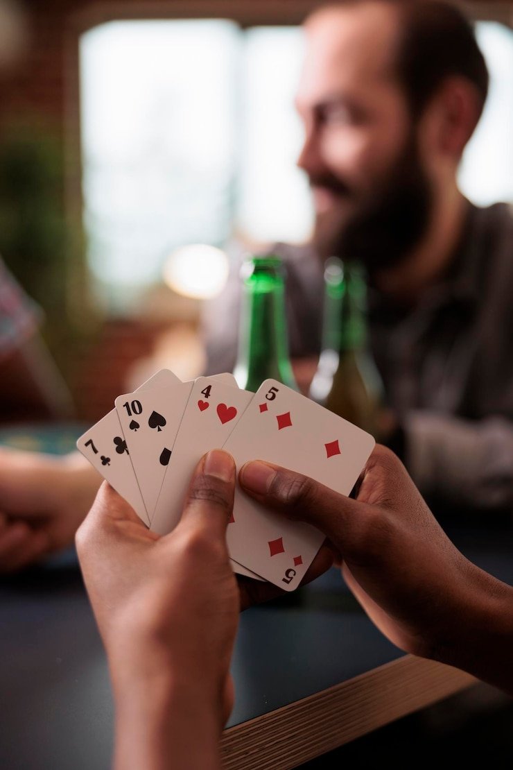 Membaca syarat bonus harian dengan teliti